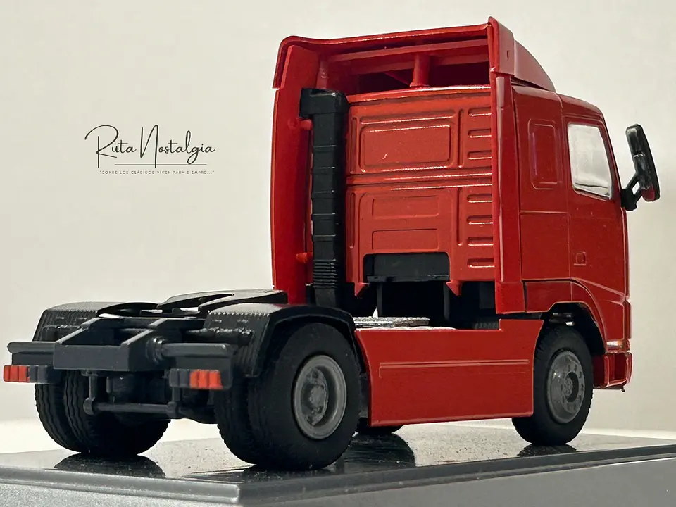 Camión Volvo FH12 1:50 “Introduction of Volvo FH | Conrad 7
