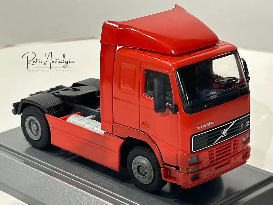 Camión Volvo FH12 1:50 “Introduction of Volvo FH | Conrad 9