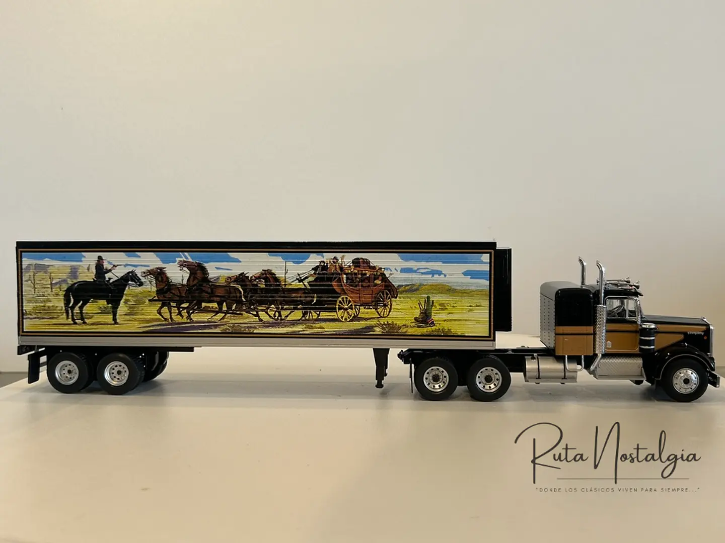 Camión Kenworth W925 