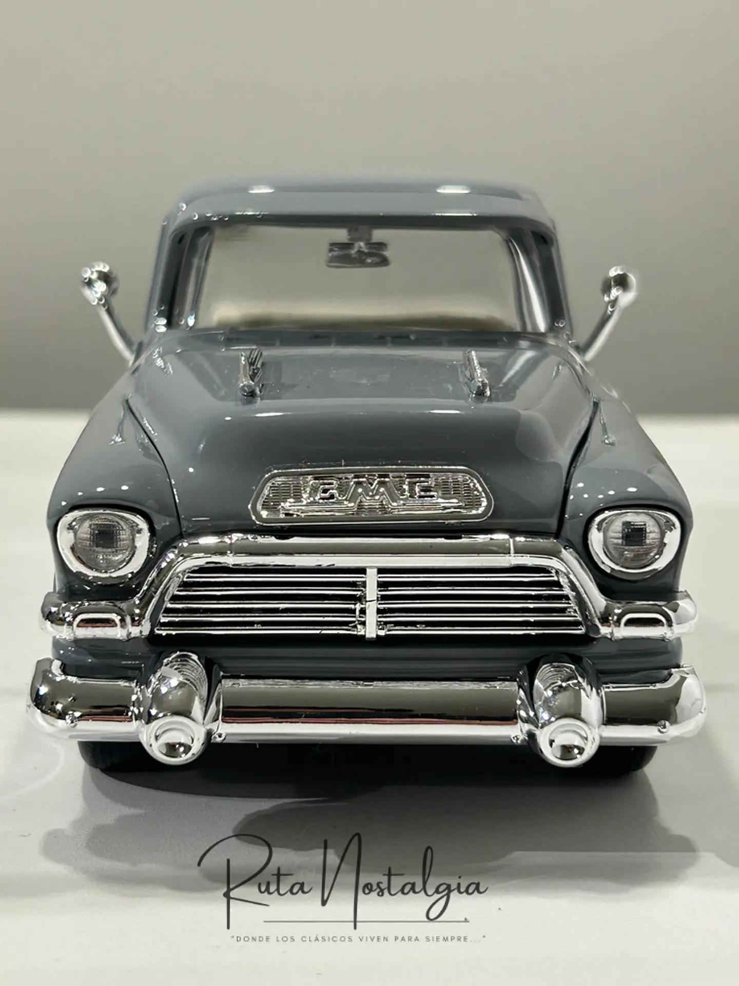Camioneta GMC 100 Wideside Pickup | Motormax 1:24 2