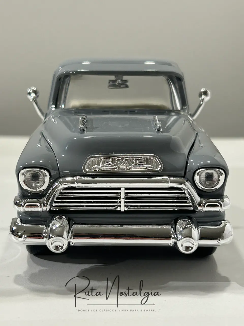 Camioneta GMC 100 Wideside Pickup | Motormax 1:24 2