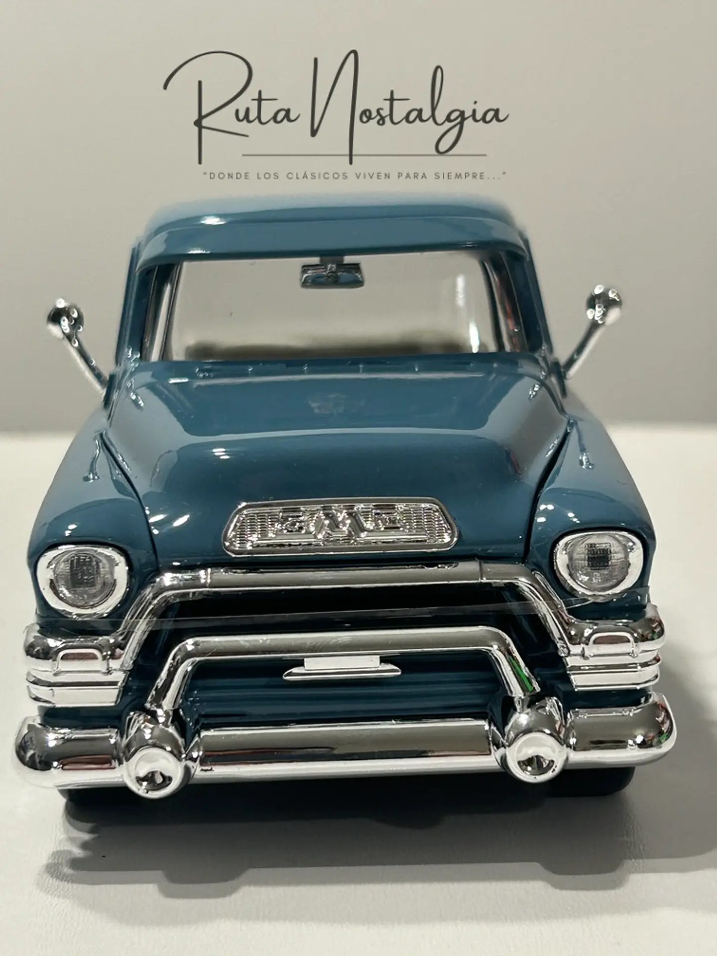 Camioneta GMC 100 Wideside Pickup | Motormax 1:24 14