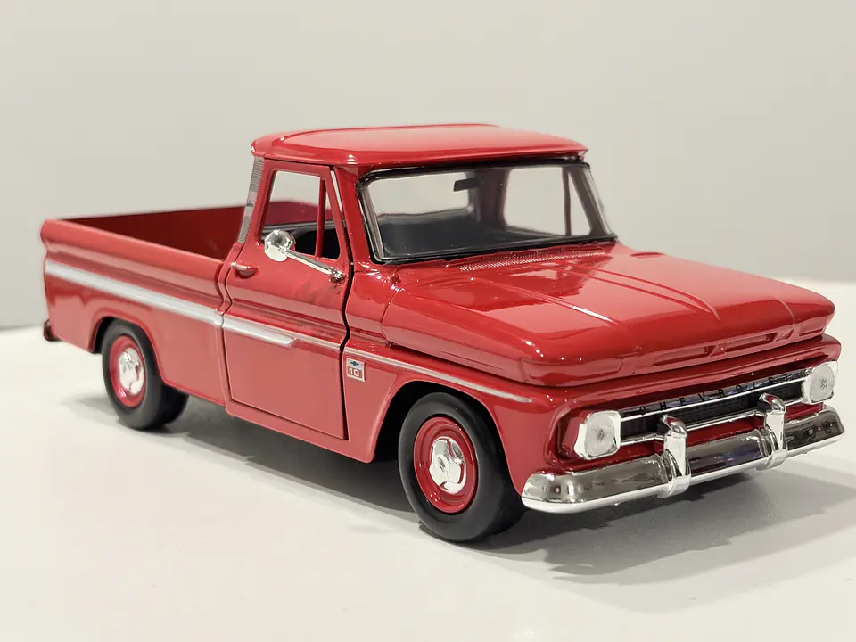 Camioneta Chevrolet C10 Fleetside Pick-Up | Motormax 1:24 35