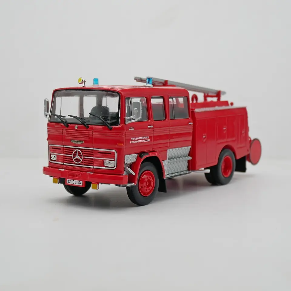 Camión de Bomberos Mercedes LP 1113 (1975) Edicola 1:43 1