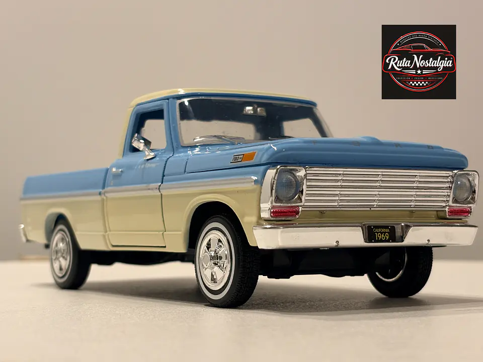 Camioneta Ford F-100 Pickup (1969) | Motormax 1:24  11