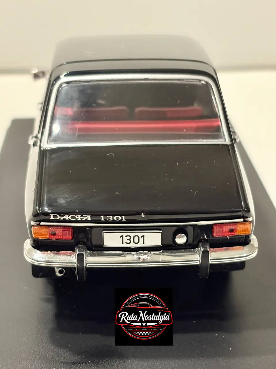 Auto Dacia 1301 (Renault 12) - Rumania. 1969 | WhiteBox 1:24  6
