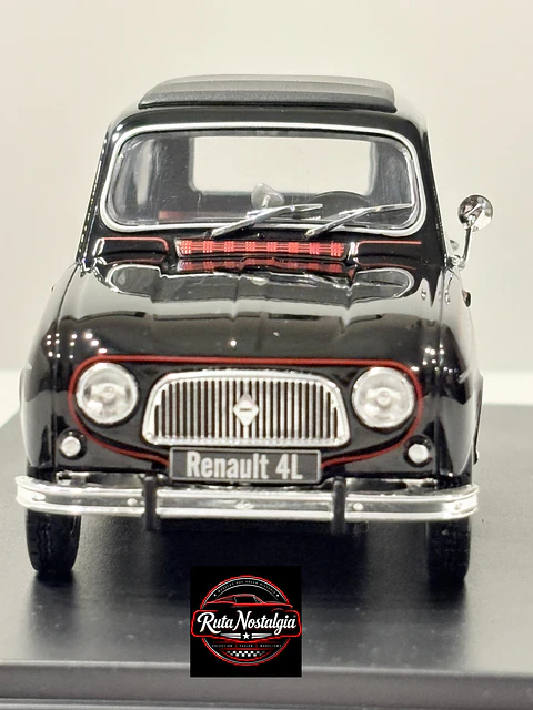 Auto Renault 4L Parisienne 1964 Escala 1:24 WhiteBox