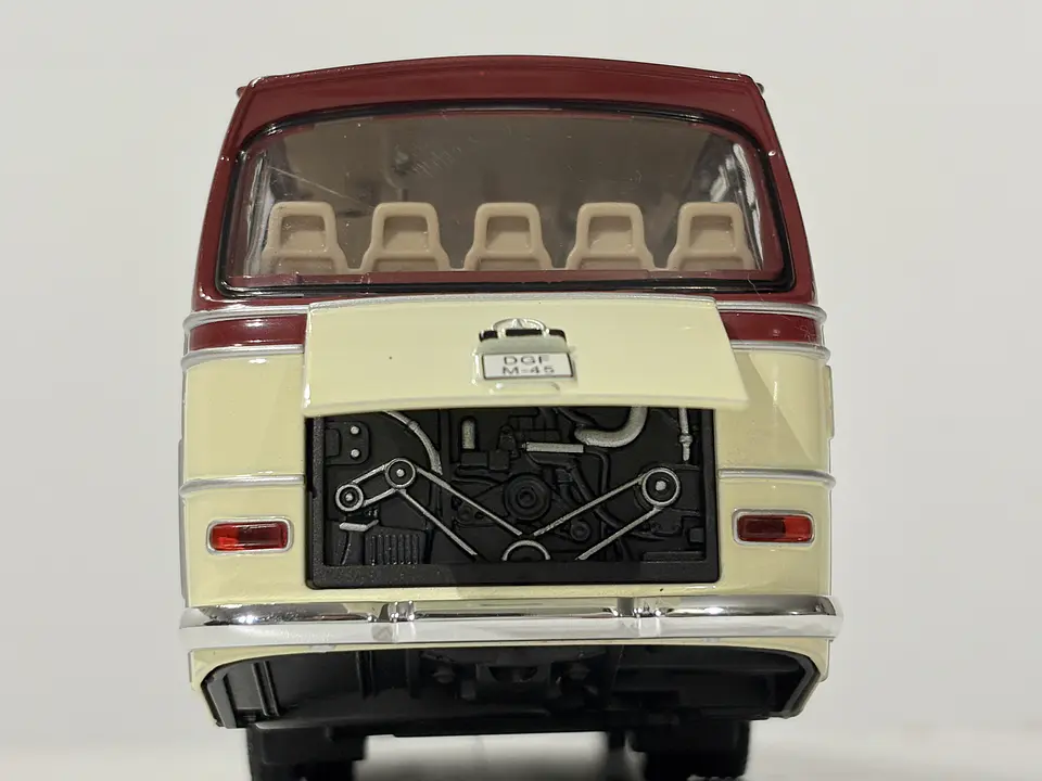Bus Mercedes Benz O-302 - Grand Alliance Models - 1:24 (China). Diecast con sonido 21