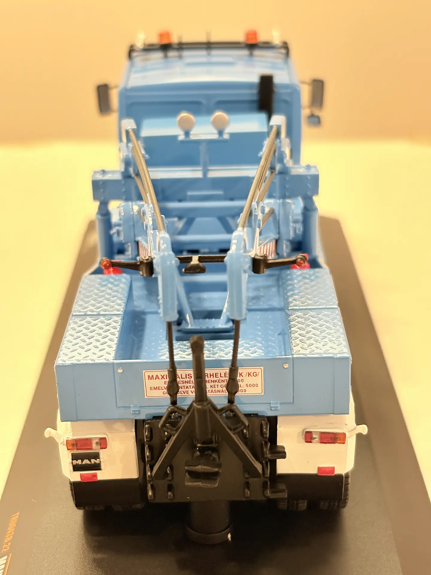 Grúa MAN F8 26.281 Wrecker (1970's) | IXO 1:43 6