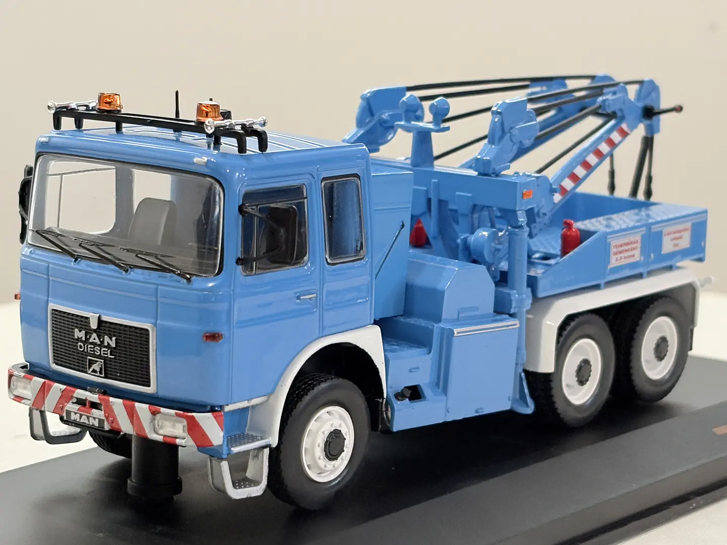 Grúa MAN F8 26.281 Wrecker (1970's) | IXO 1:43 1