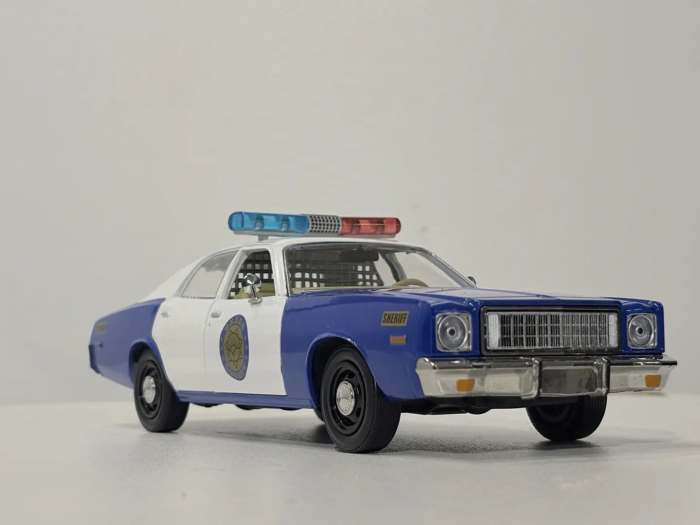 Auto Plymouth Fury 1975 Osage County Sheriff Greenlight 1:24 5