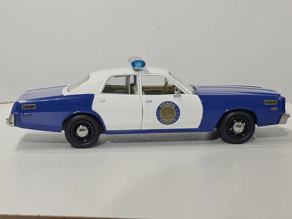 Auto Plymouth Fury 1975 Osage County Sheriff Greenlight 1:24 6