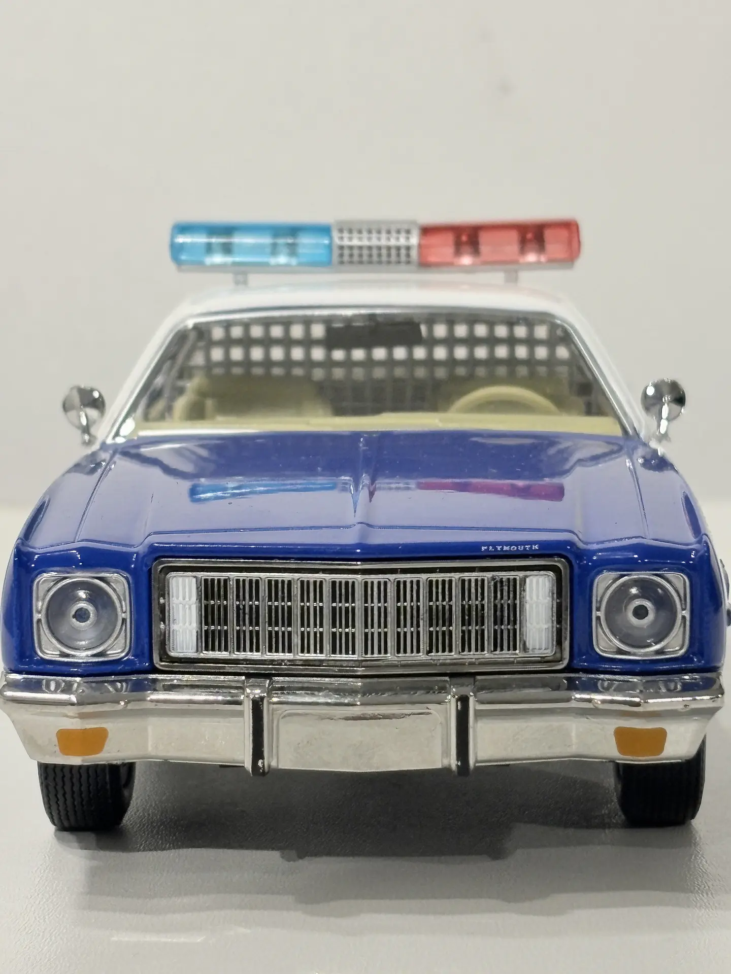 Auto Plymouth Fury 1975 Osage County Sheriff Greenlight 1:24 2
