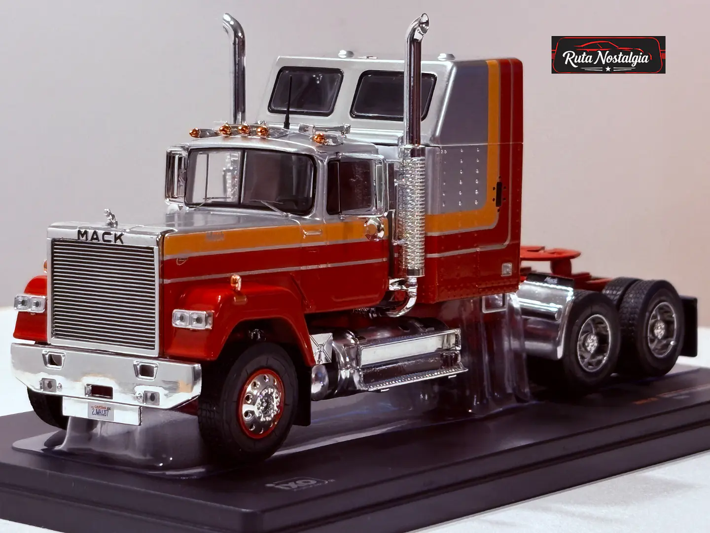 Camión Mack Superliner Magnum 1985 | IXO 1:43 - 2° SELECCIÓN 1