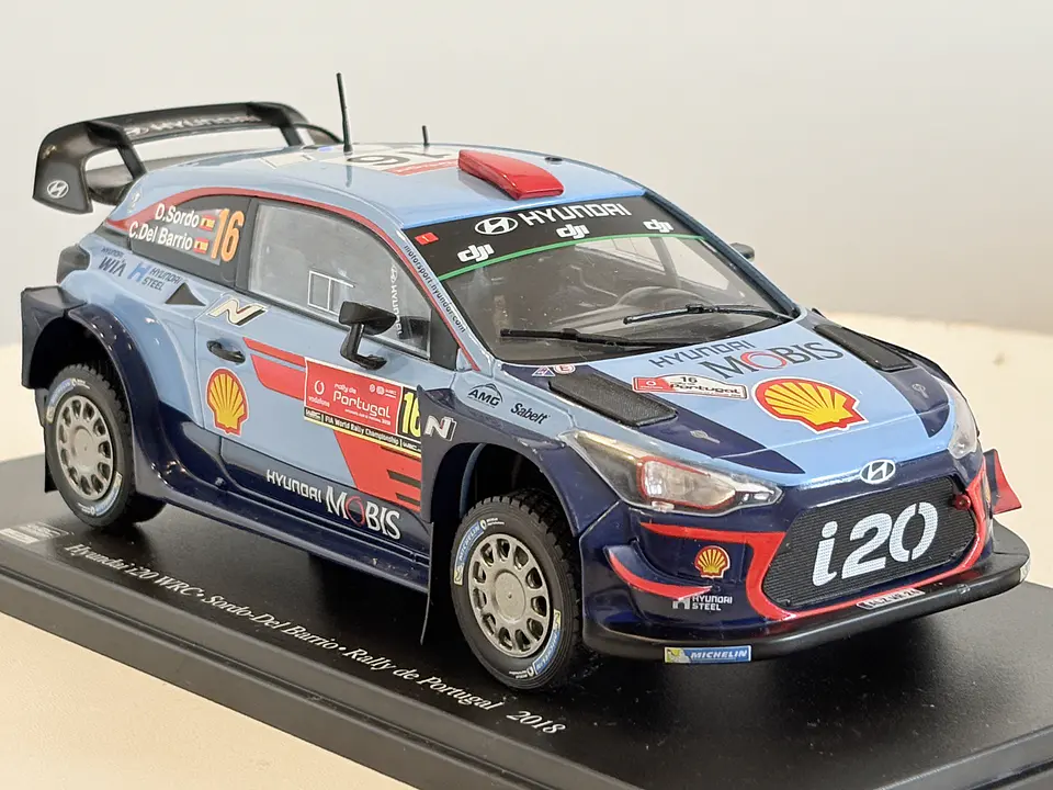 Hyundai i20 WRC No.16 Sordo Rally Portugal 2018 | Salvat - Hachette 1:24 3