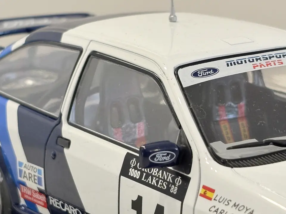 Ford Sierra RS Cosworth Rally Finlandia 1988 IXO 1:24 3