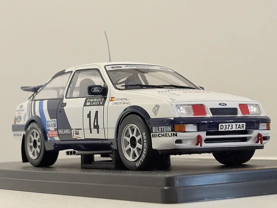 Ford Sierra RS Cosworth Rally Finlandia 1988 IXO 1:24 9