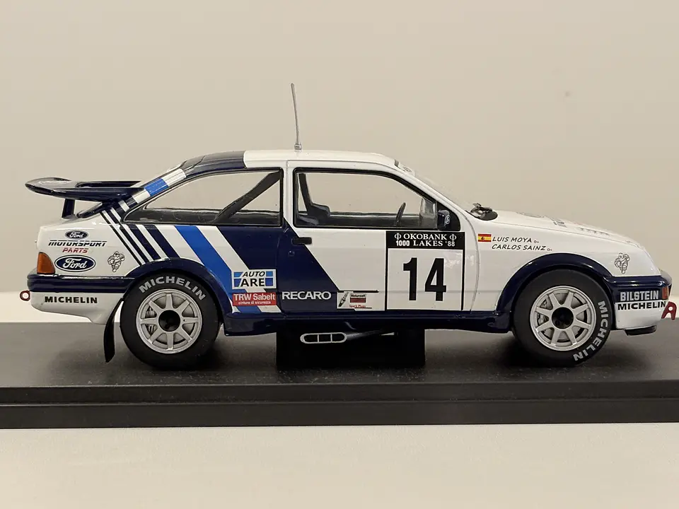 Ford Sierra RS Cosworth Rally Finlandia 1988 IXO 1:24 5