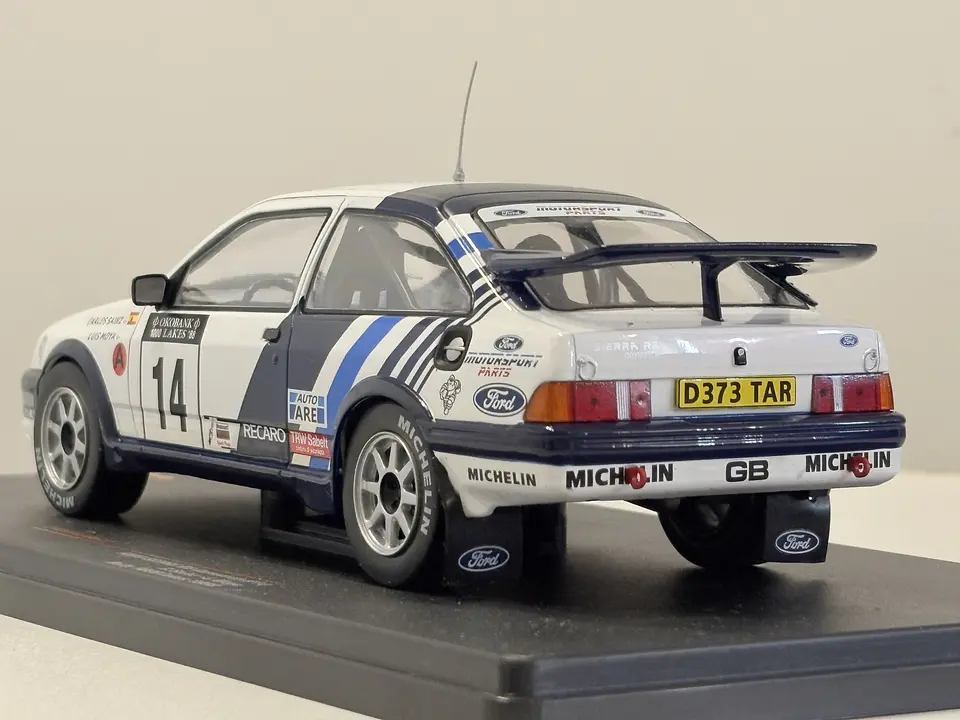 Ford Sierra RS Cosworth Rally Finlandia 1988 IXO 1:24 7