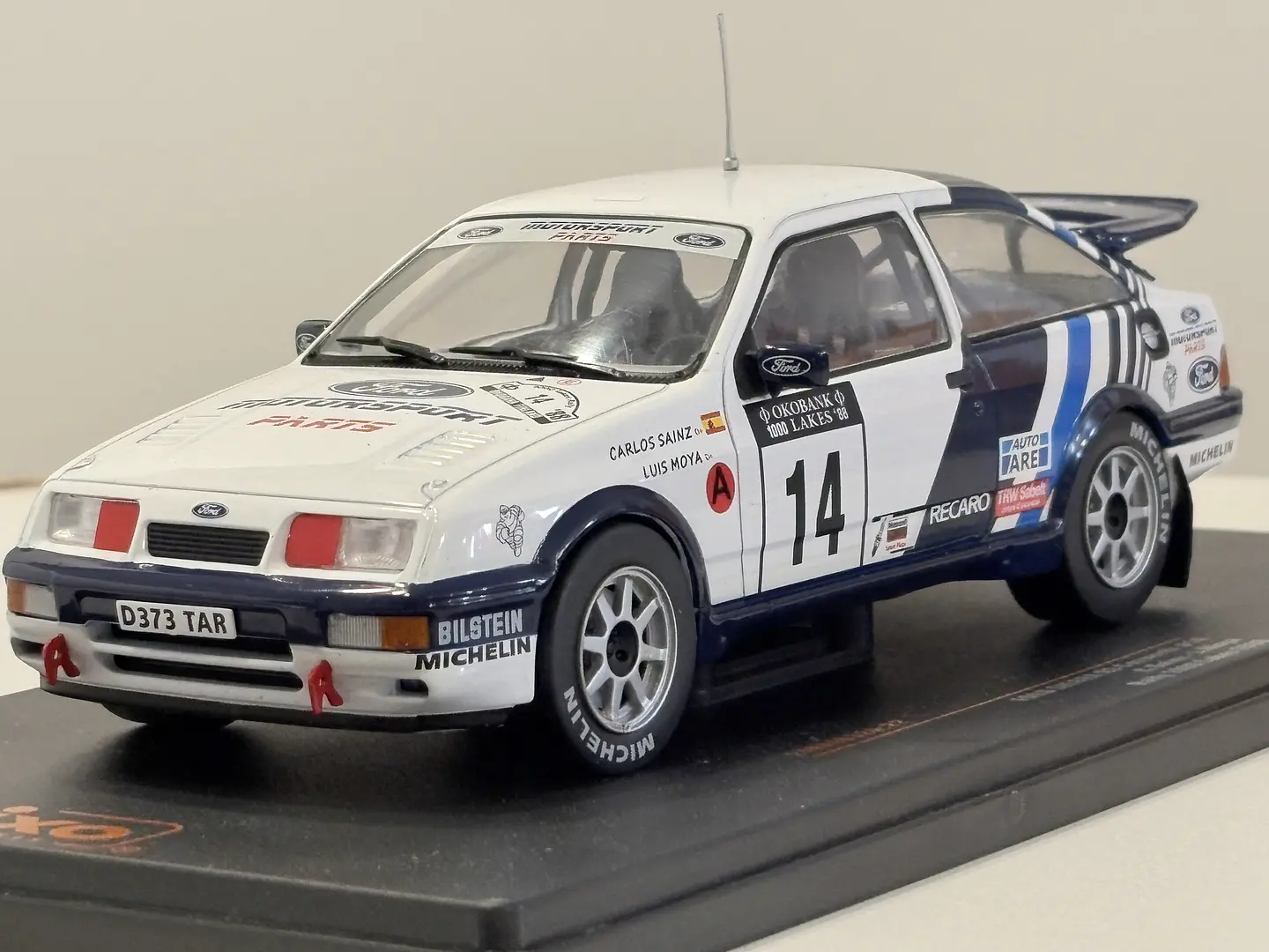 Ford Sierra RS Cosworth Rally Finlandia 1988 IXO 1:24 1