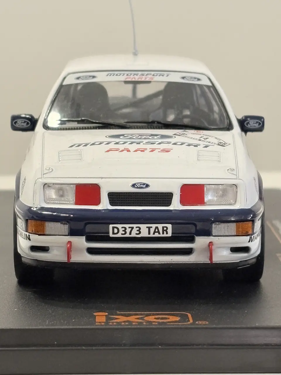 Ford Sierra RS Cosworth Rally Finlandia 1988 IXO 1:24 2