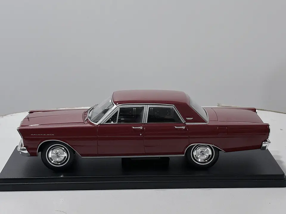 Ford Galaxie 500 1964 | Escala 1:24 Edicola 4