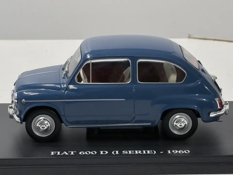 Fiat 600D 1960 | Escala 1:24 Edicola 4