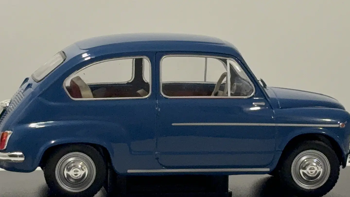 Fiat 600D 1960 | Escala 1:24 Edicola 7