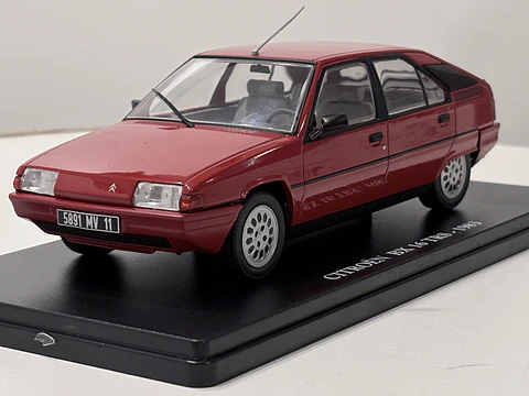 Citroën BX 16 TRS 1983 Rojo Escala 1:24 Edicola