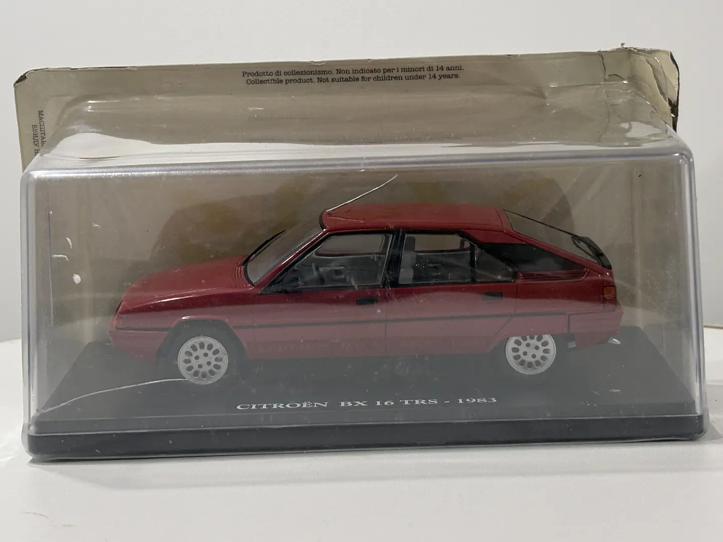 Citroën BX 16 TRS 1983 Rojo Escala 1:24 Edicola 9