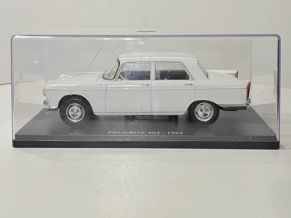 Peugeot 404 1962 Blanco | Escala 1:24 Edicola 9