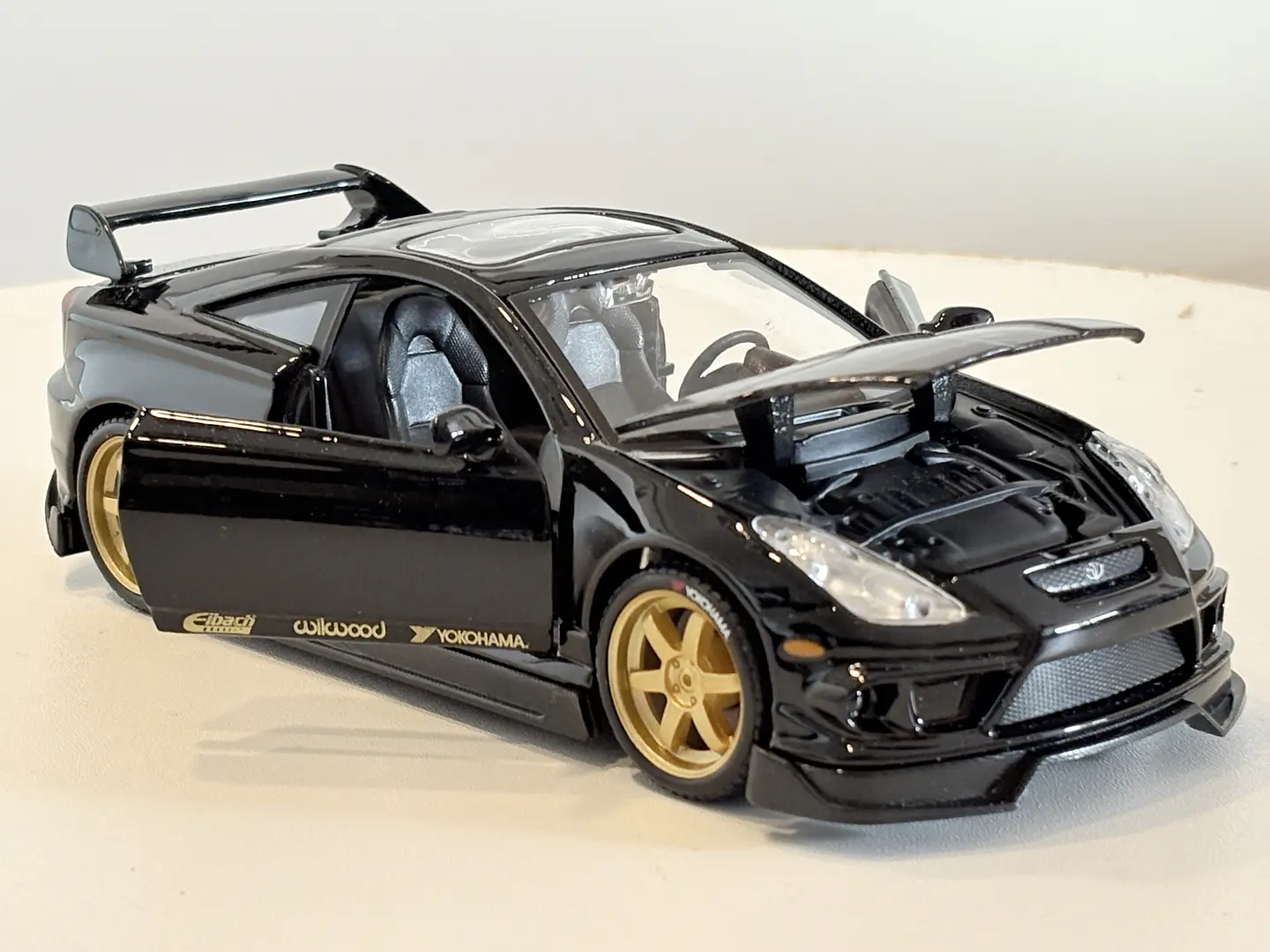 Auto Toyota Celica GT-S Tuning | Escala 1:24 Maisto Design 2
