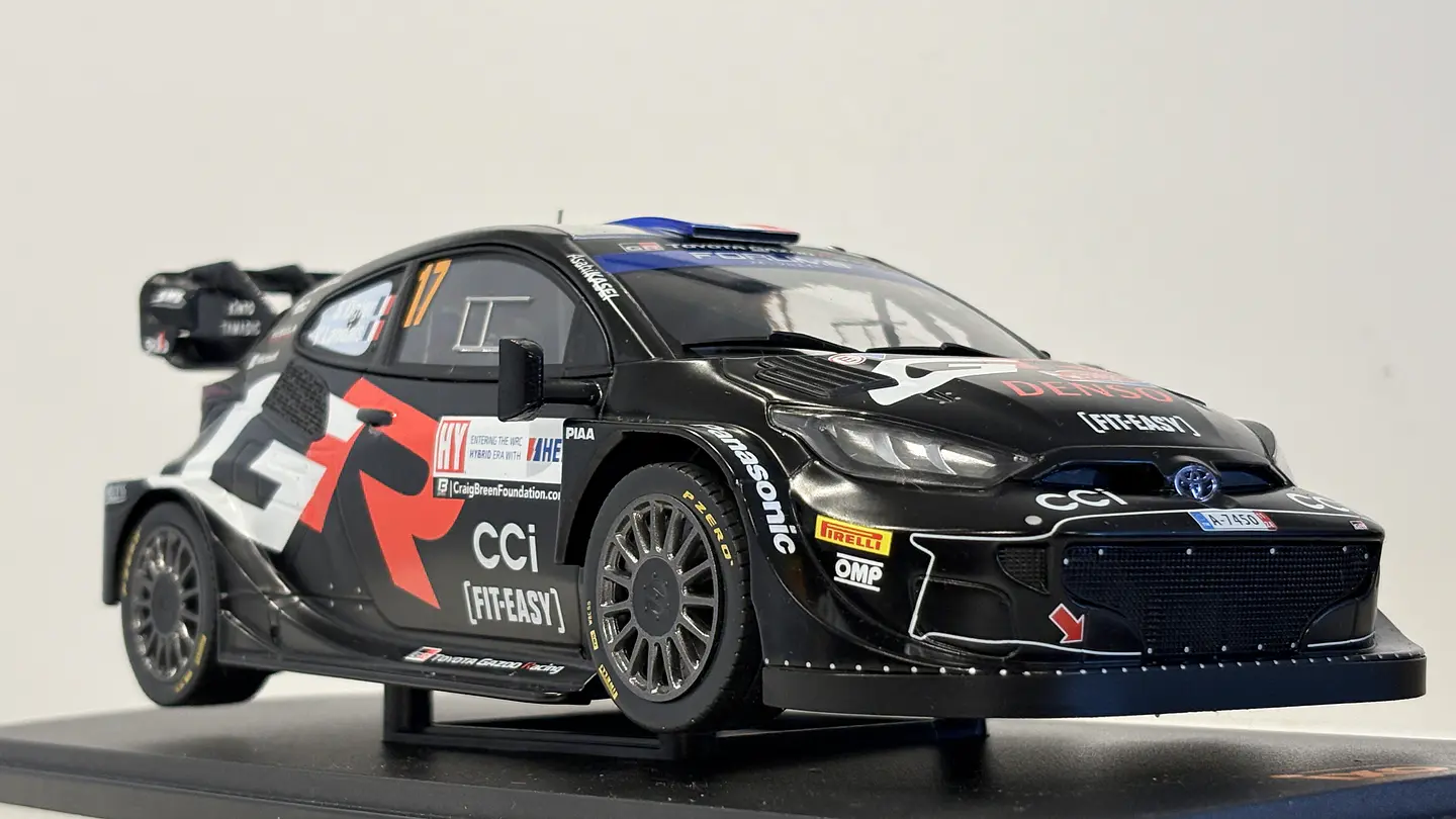 Toyota GR Yaris Rally1 Ogier Croacia 2024 IXO 1:18 3
