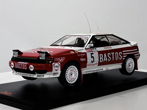 Auto Toyota Celica GT4 ST165 Rally 1990 | IXO Escala 1:18 