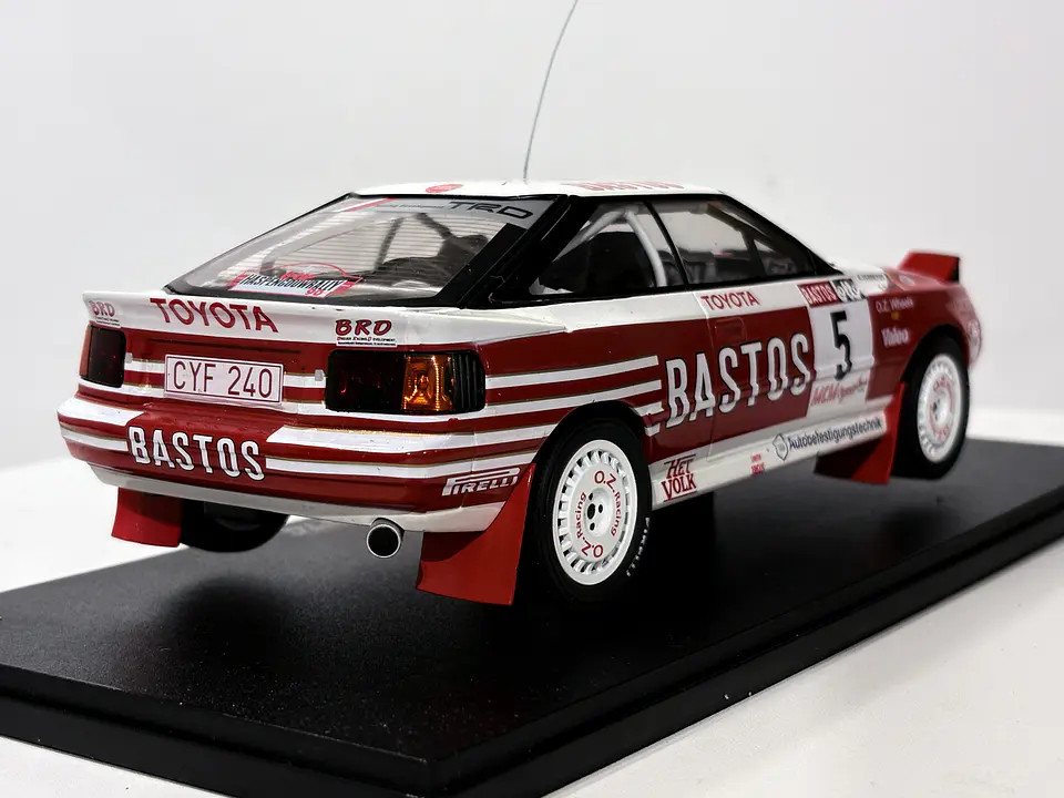 Auto Toyota Celica GT4 ST165 Rally 1990 | IXO Escala 1:18  7