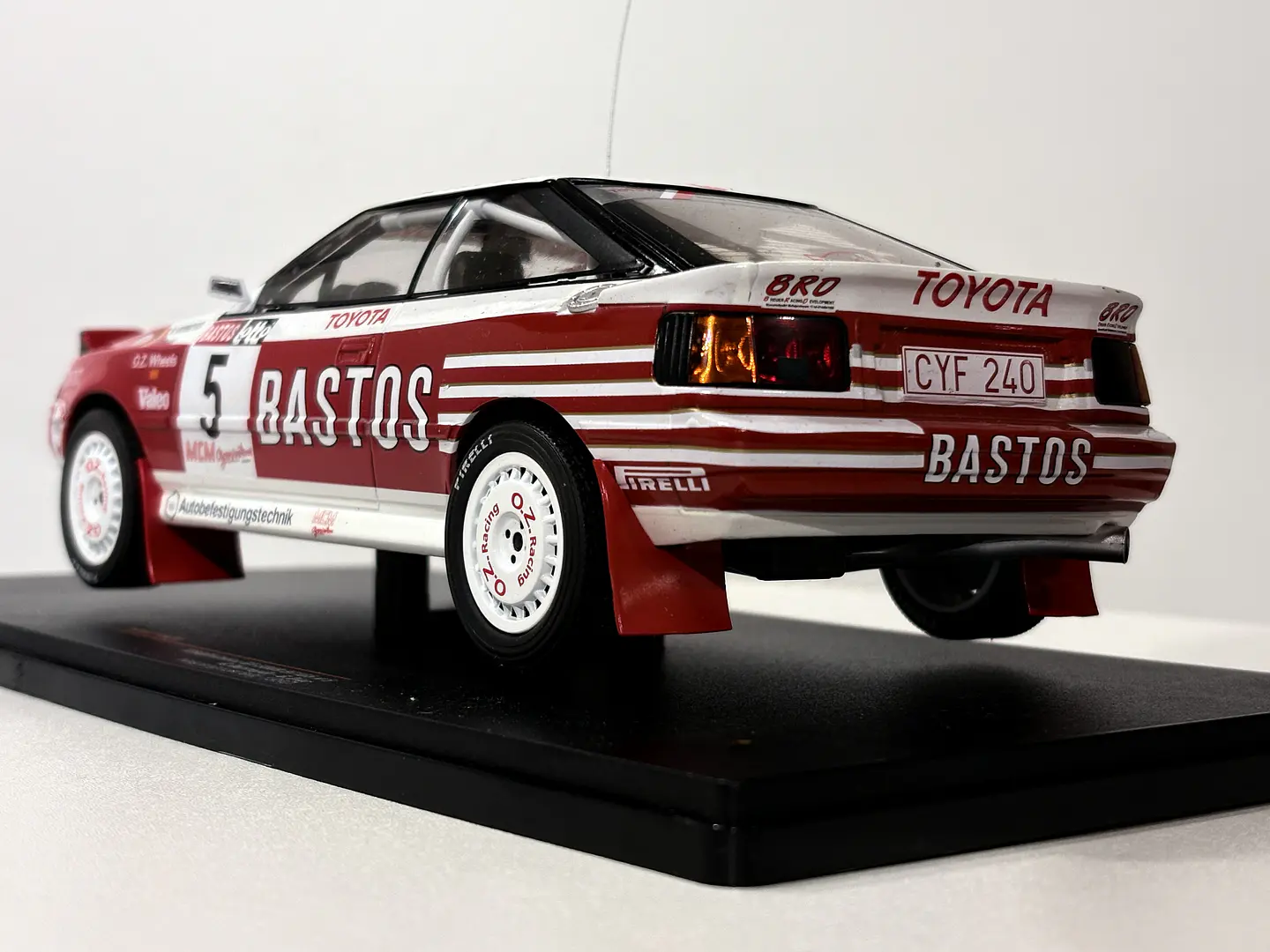 Auto Toyota Celica GT4 ST165 Rally 1990 | IXO Escala 1:18  8