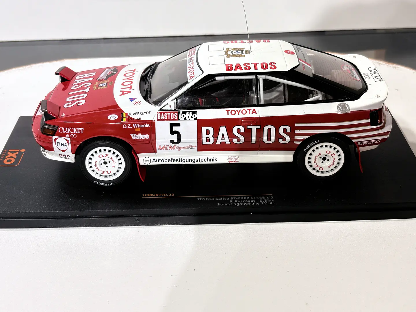 Auto Toyota Celica GT4 ST165 Rally 1990 | IXO Escala 1:18  9