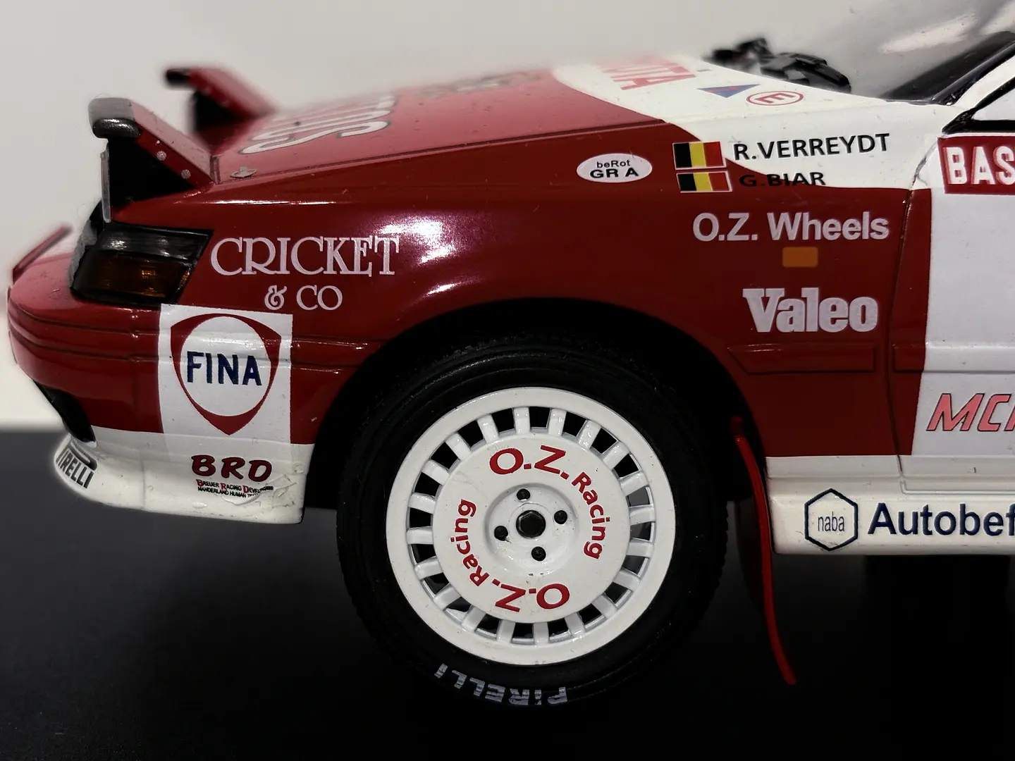 Auto Toyota Celica GT4 ST165 Rally 1990 | IXO Escala 1:18  3