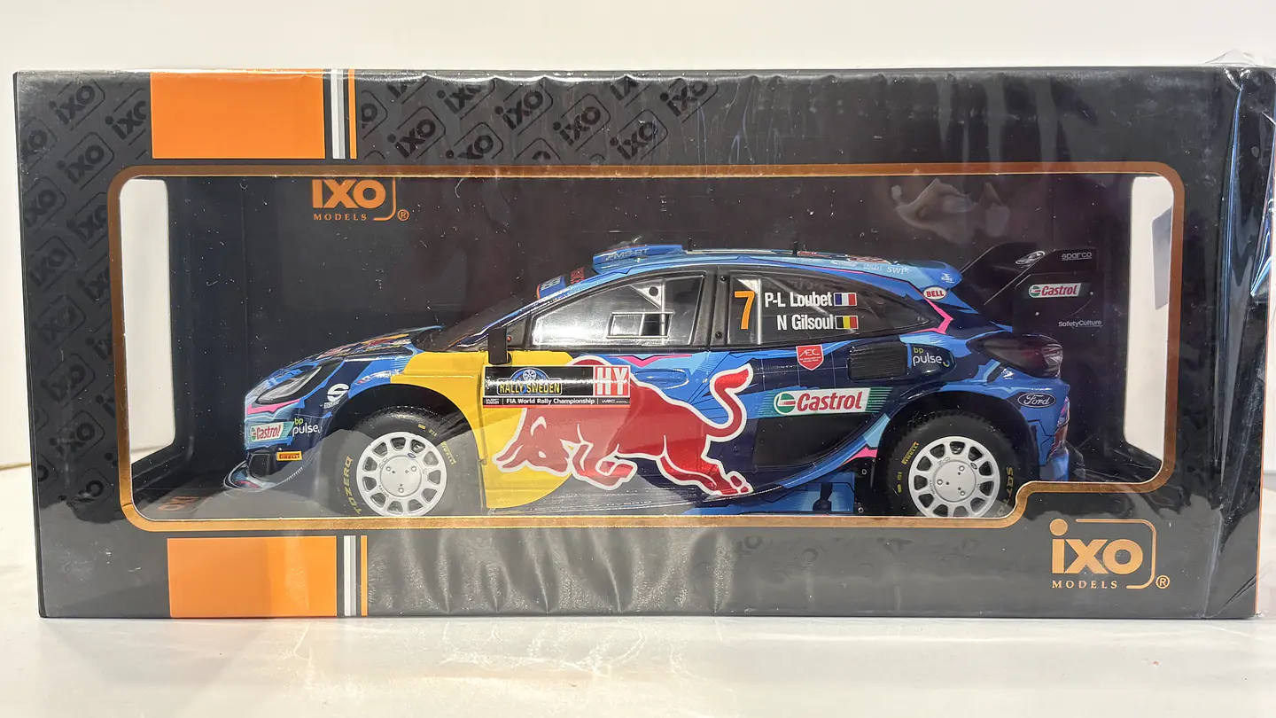 Auto Ford Puma (2023) Rally Suecia Loubet Gilsoul | Escala 1:18 IXO 10