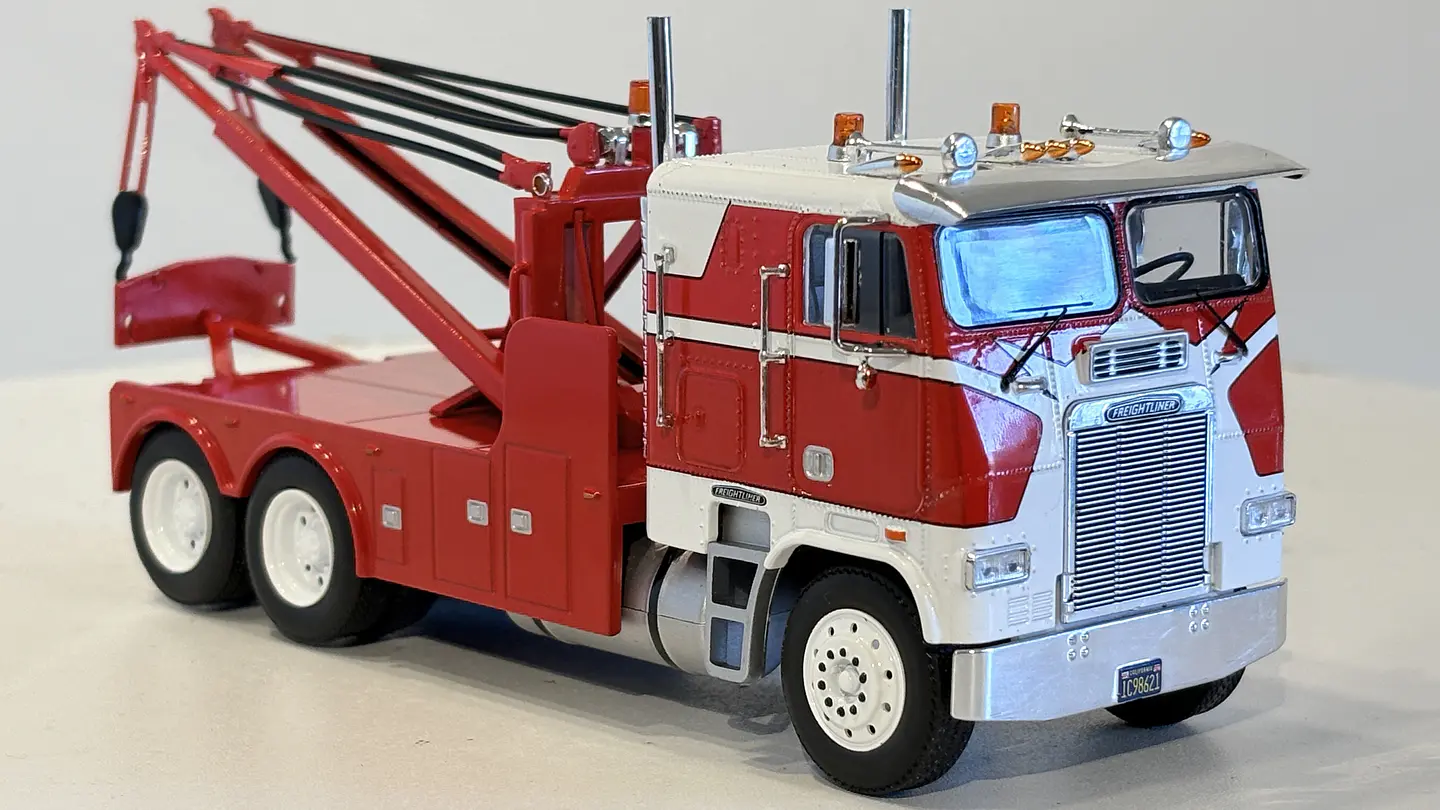 Camión Grúa Freightliner FLA 1987 | IXO América - Escala 1:43  9