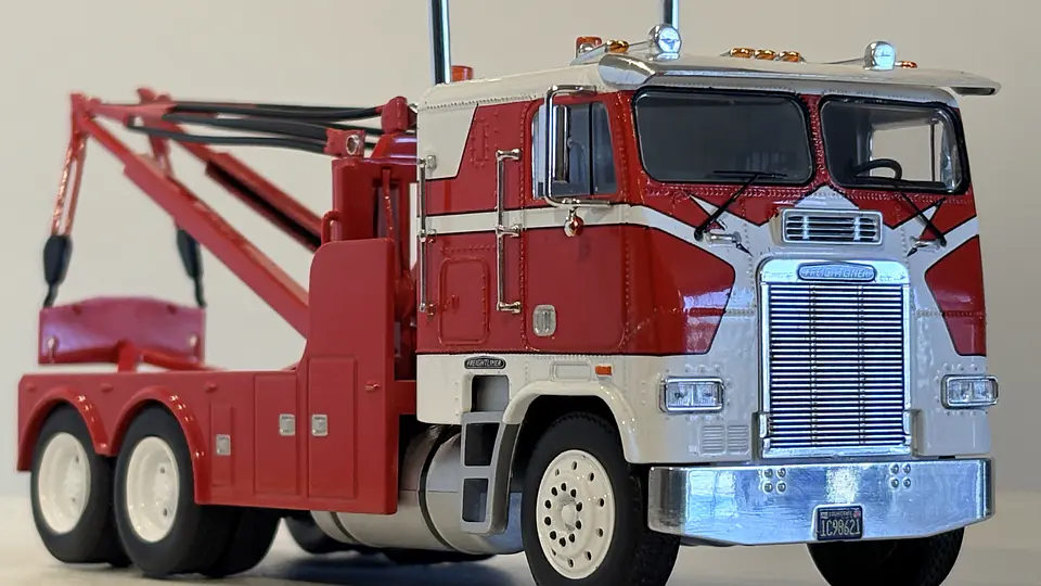 Camión Grúa Freightliner FLA 1987 | IXO América - Escala 1:43  1