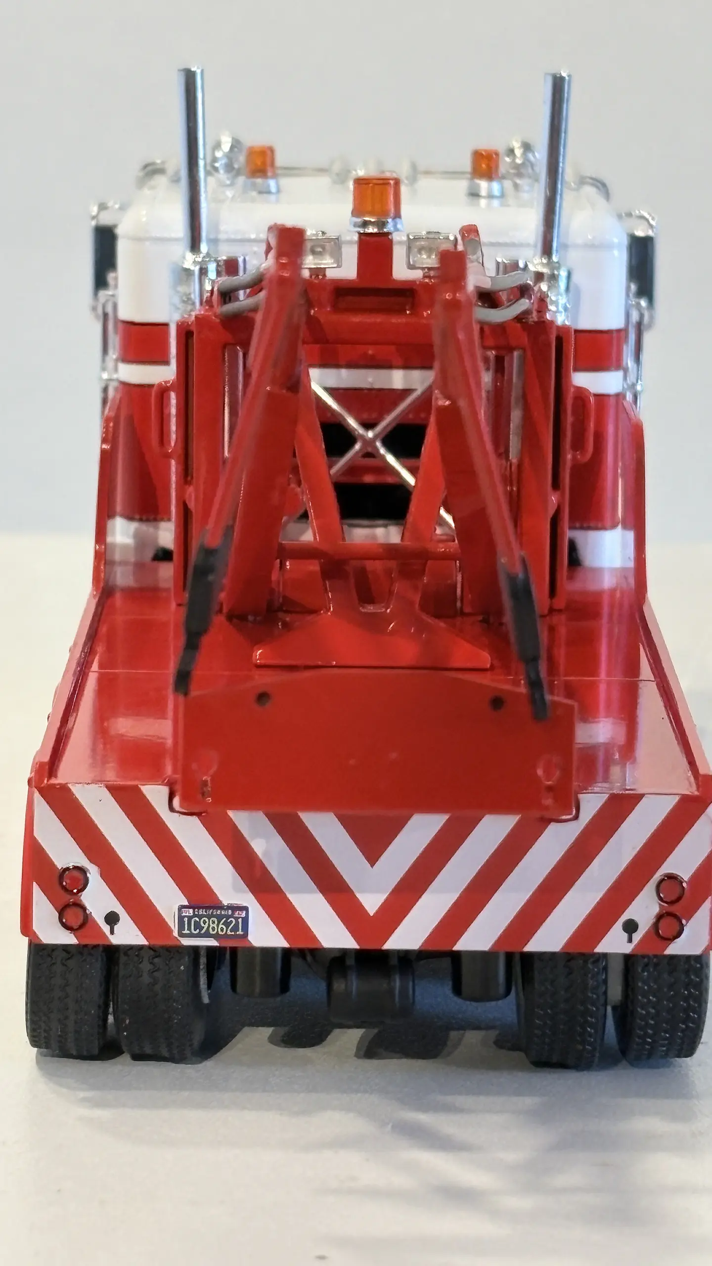 Camión Grúa Freightliner FLA 1987 | IXO América - Escala 1:43  6