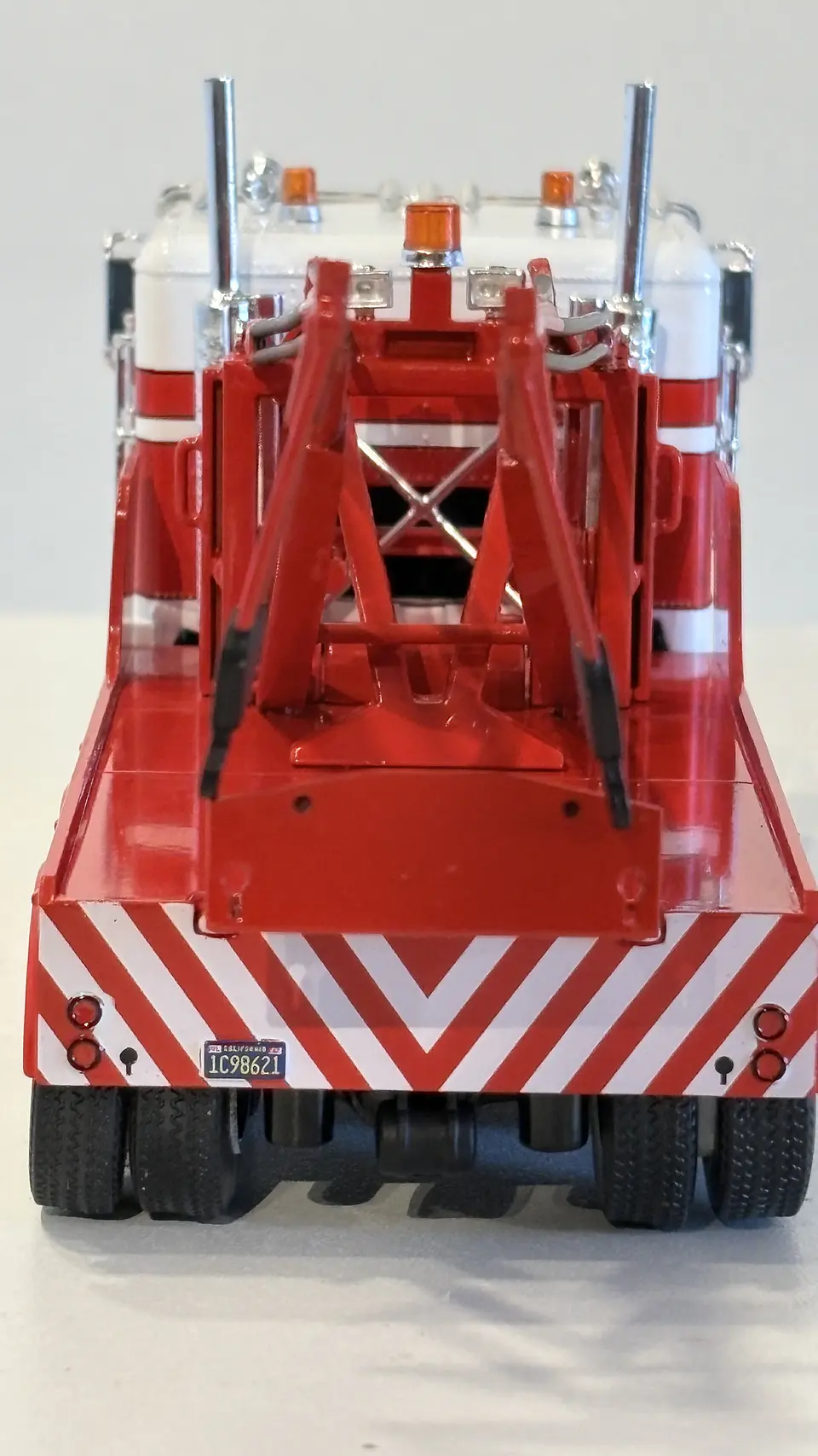 Camión Grúa Freightliner FLA 1987 | IXO América - Escala 1:43  6