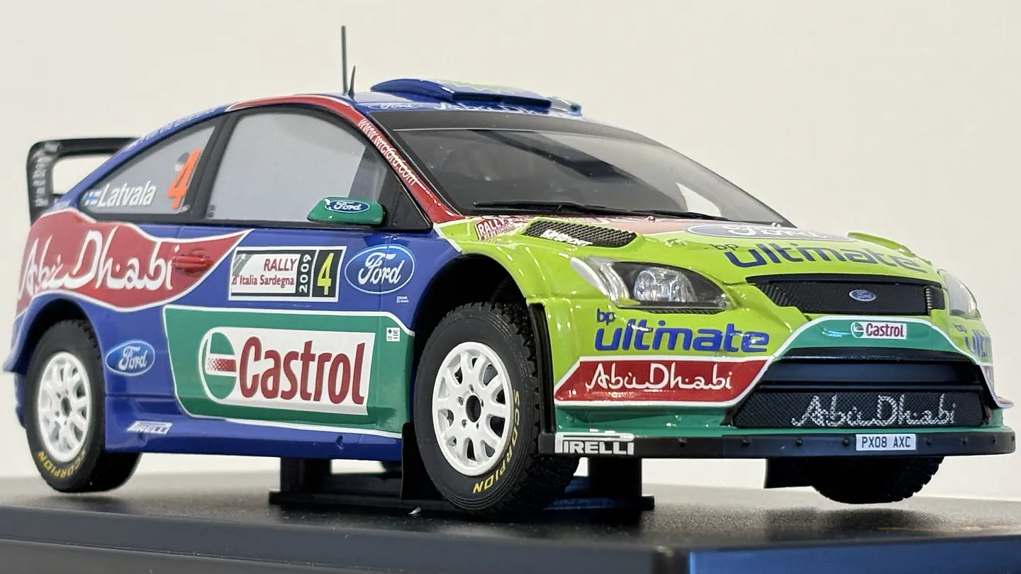 Auto Ford Focus RS WRC 2009 Latvala Rally | Ixo Models 1:24  9