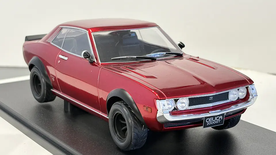 Auto Toyota Celica 2000 GT 1977 | Escala 1:18 IXO 3