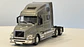 Camión Volvo VN 780 6x4 Escala 1:50 WSI Models - Miniatura 3