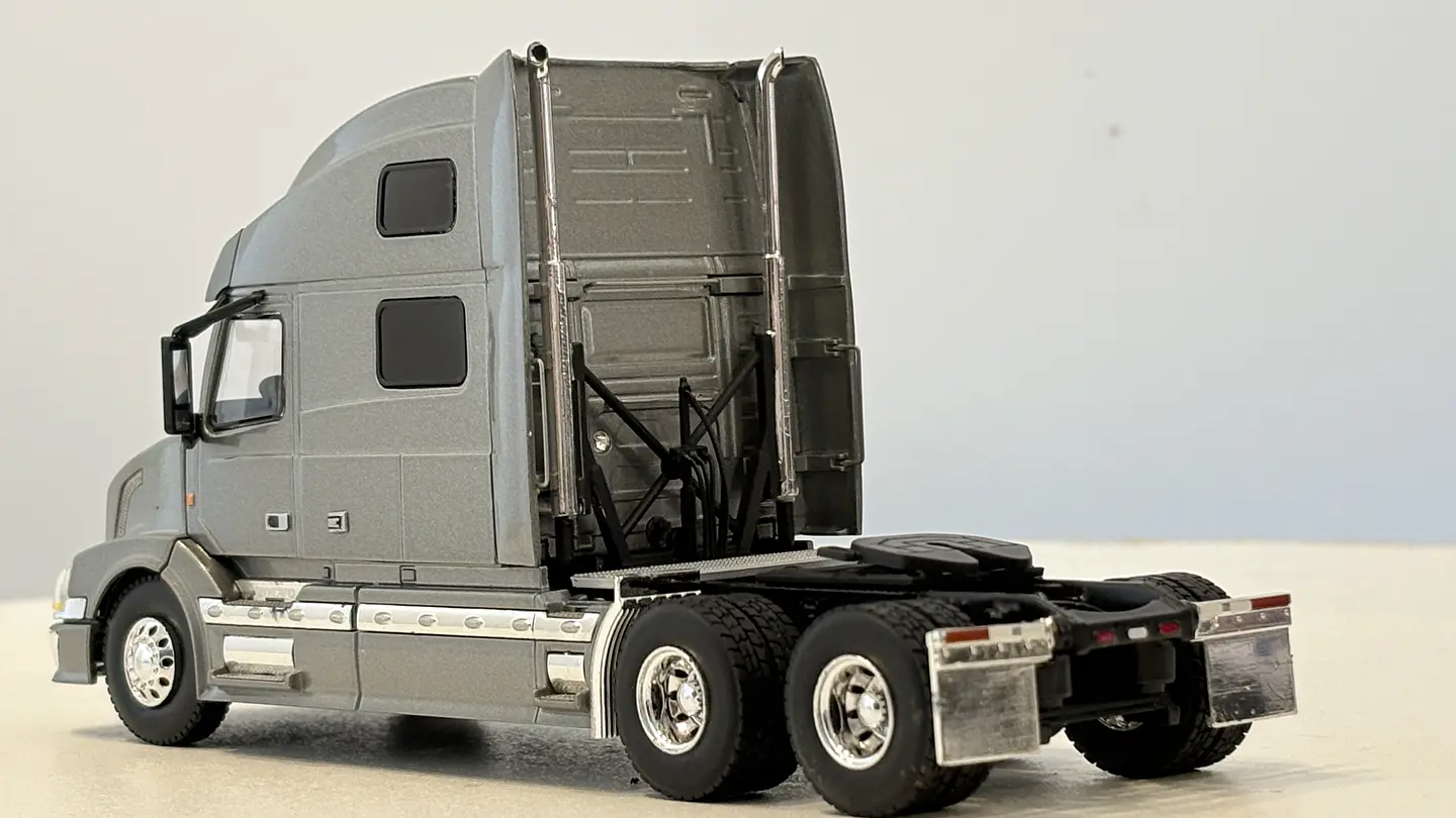 Camión Volvo VN 780 6x4 Escala 1:50 WSI Models 6