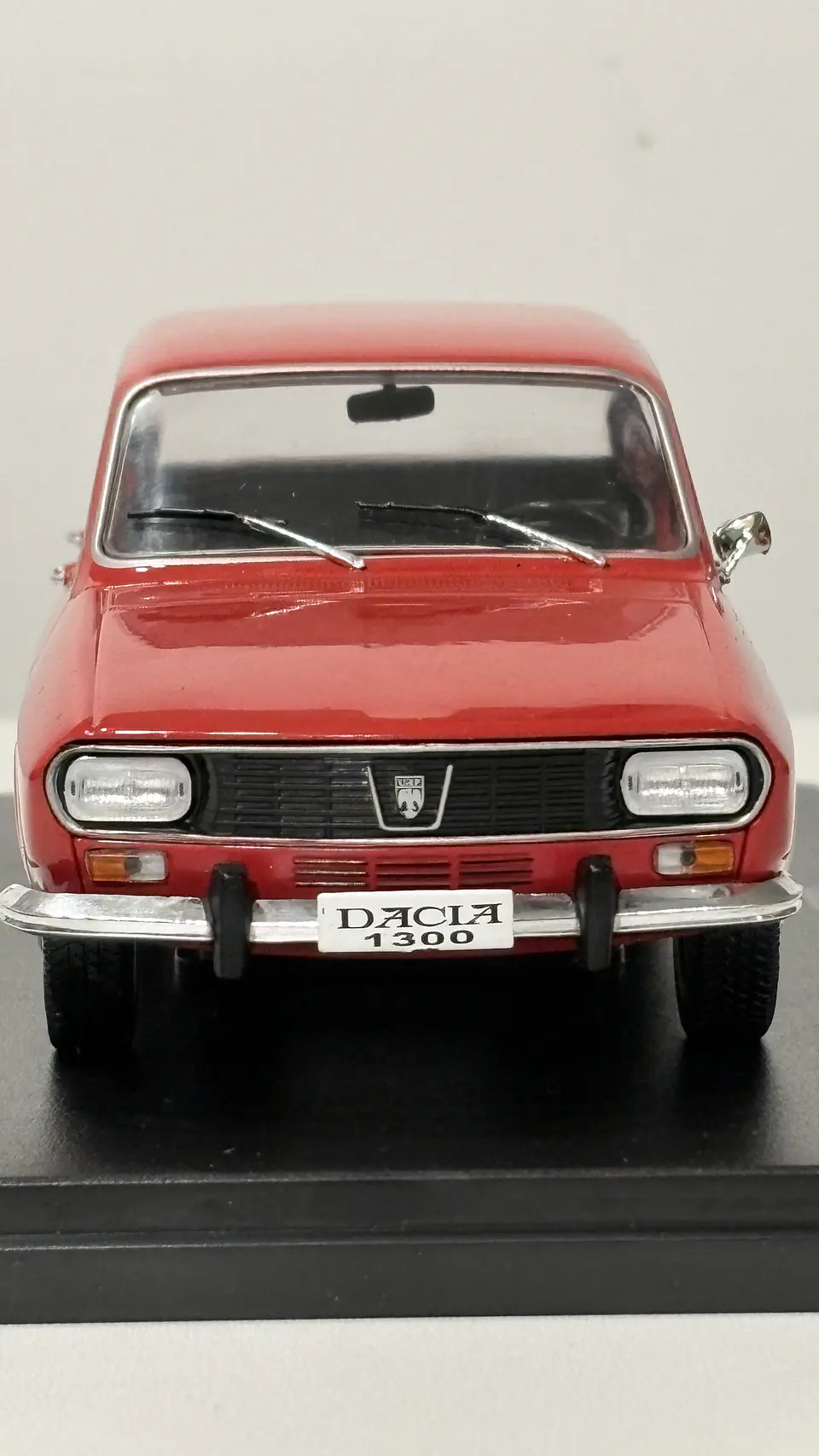 Auto Renault R12  (Dacia - 1300) 1970. Edicola 1:24 2