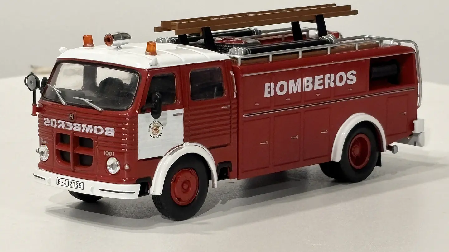 Camión de Bomberos Pegaso 1091/1 - España  1963 |  Edicola Magazine 1/43  1