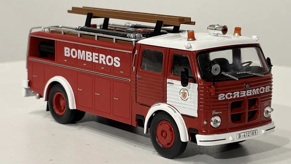 Camión de Bomberos Pegaso 1091/1 - España  1963 |  Edicola Magazine 1/43  8